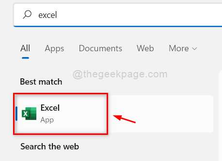 如何在Microsoft Excel中显示或隐藏公式栏？