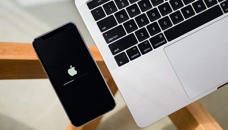 iPhone恢复出厂设置过程中卡住不动，进度条停止不前该怎么处理？