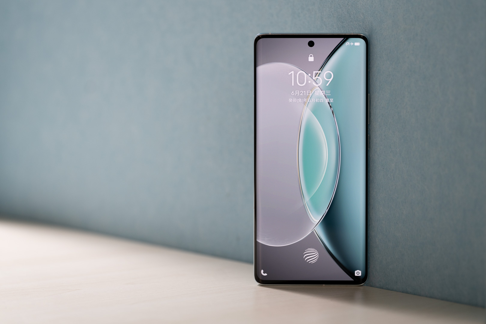 vivo X90s「青漾」图赏:真被这色彩凉爽到了