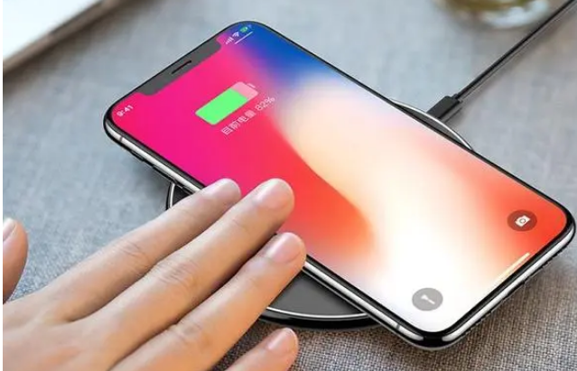 为什么iPhone无法充电充满？如何解决？