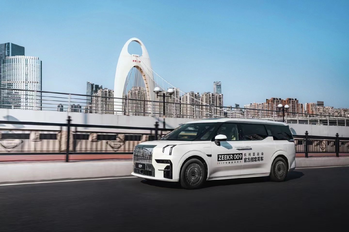 小鹏X9、理想MEGA来袭,极氪009还能继续滋润吗?