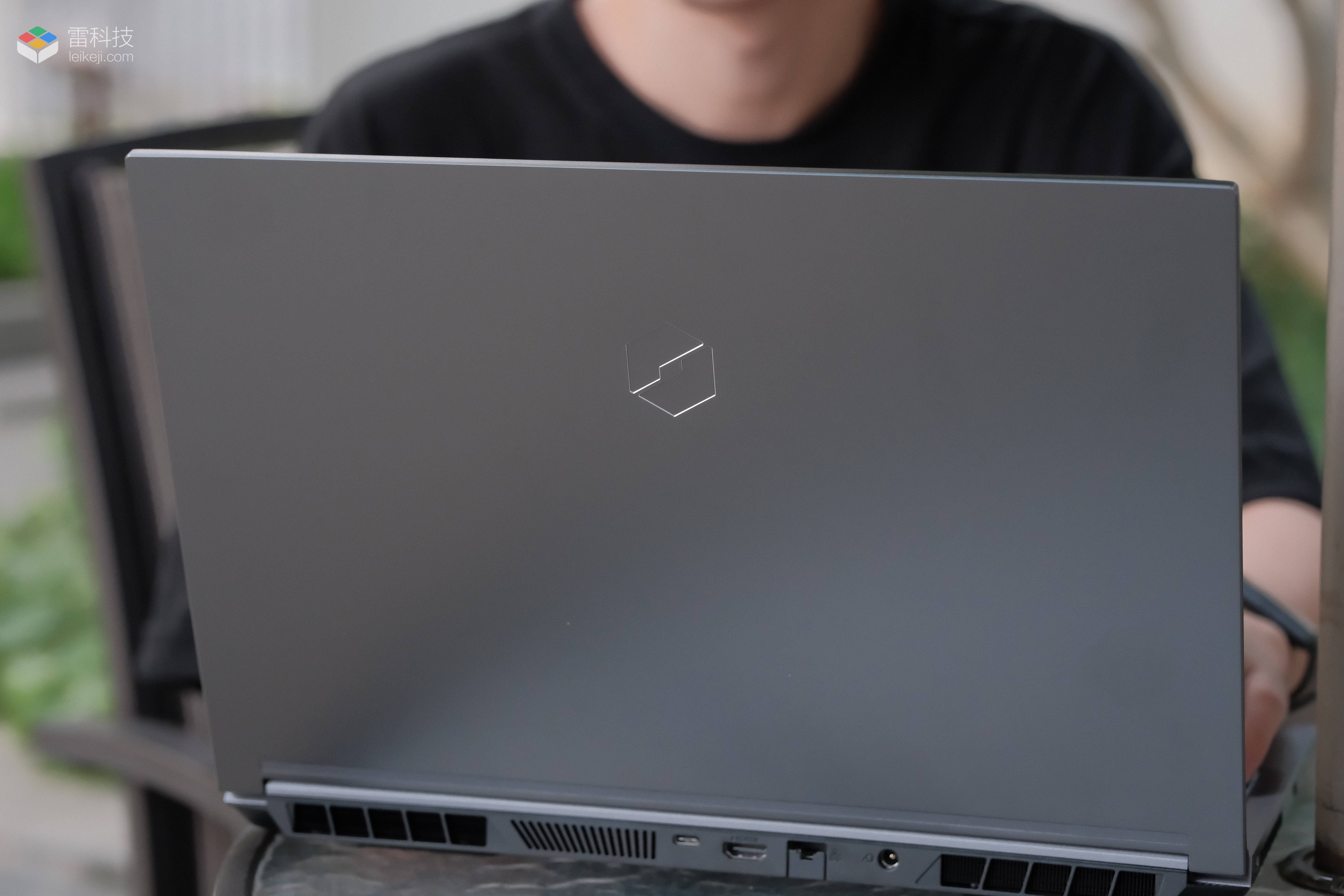 机械革命极光Pro体验：12代酷睿加持的六边形战士