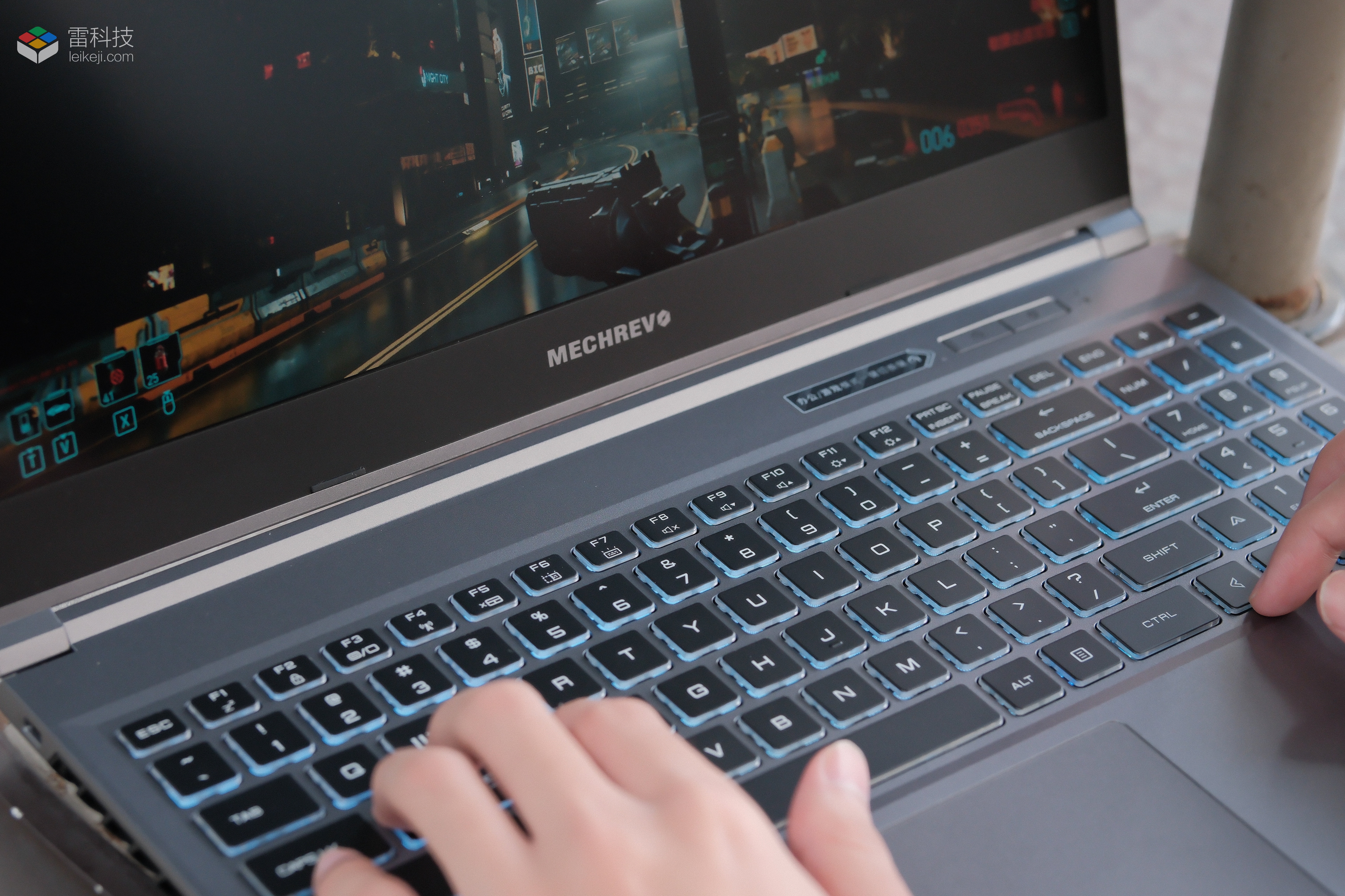 机械革命极光Pro体验：12代酷睿加持的六边形战士