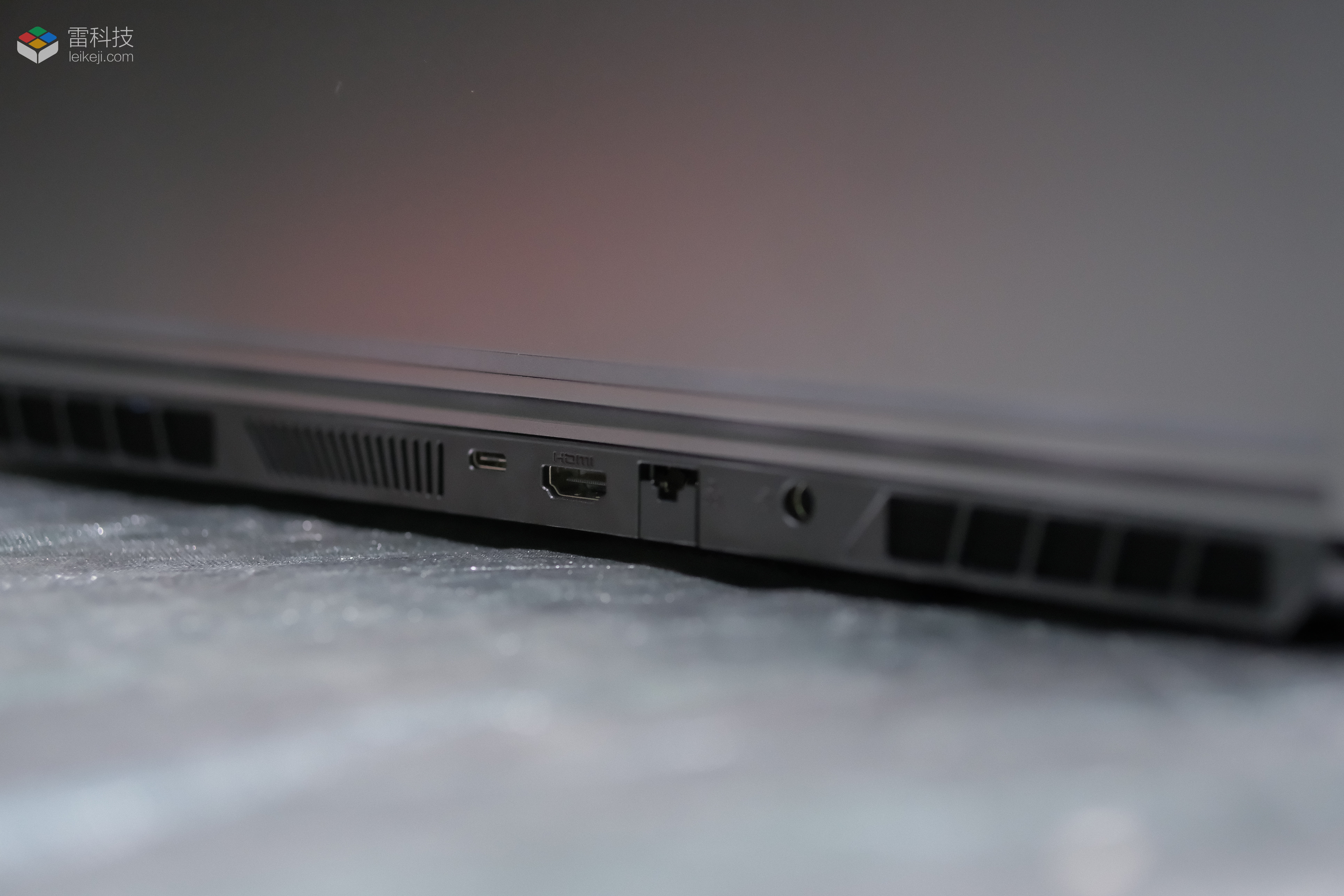 机械革命极光Pro体验：12代酷睿加持的六边形战士