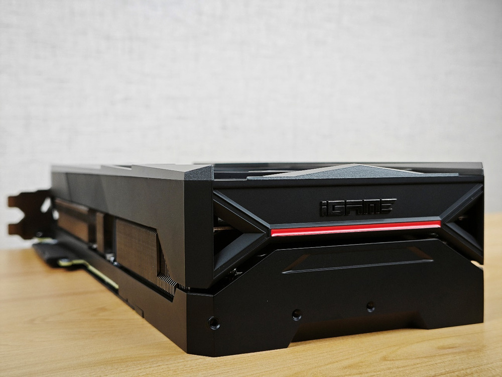 2K 144hz游戏的高帧利器,七彩虹iGame RTX 4070 Ti火神评测