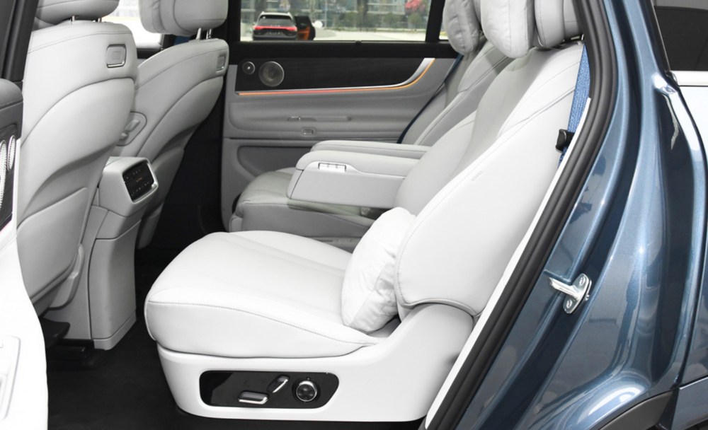 剑指理想L9，问界M9上市，起售价46.98万元