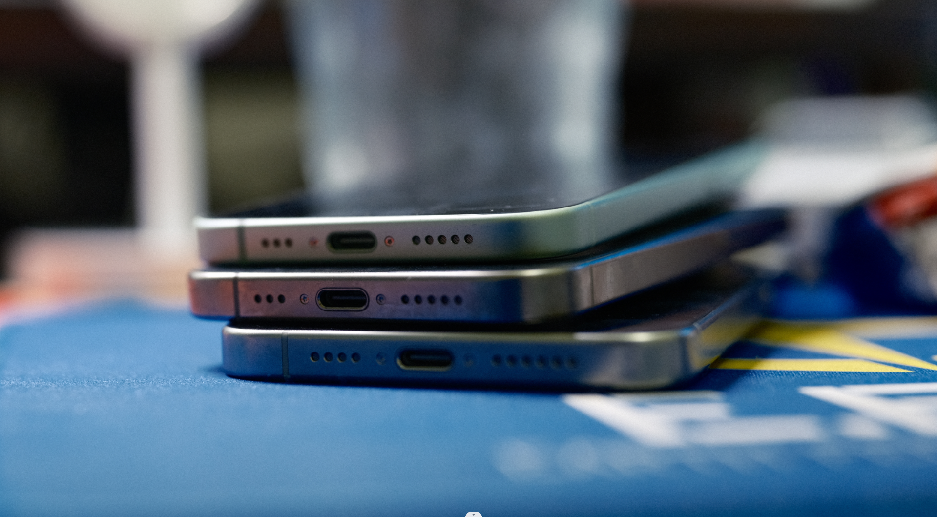 iPhone 15 新C口评测:15和Pro“同口不同速”,苹果狠起来连自己都卷?