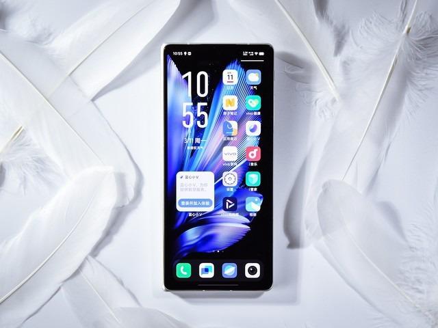 vivo X Fold3 外观上手， 什么样的折叠屏比直板机还轻薄？