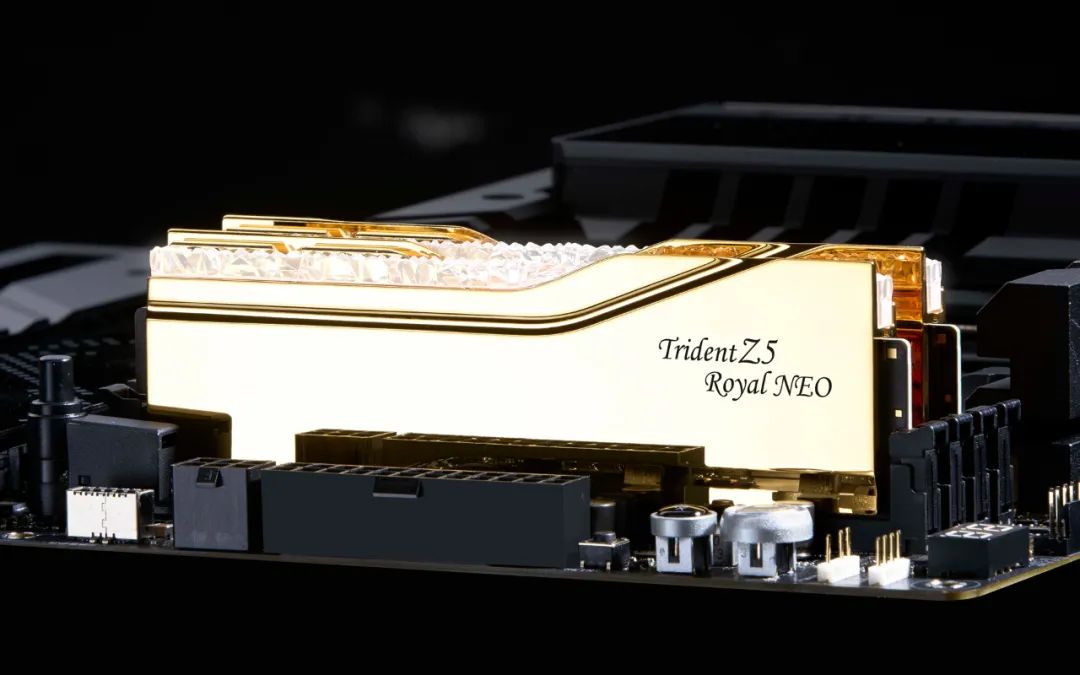 芝奇推出 DDR5-8000 旗舰 Trident Z5 Royal Neo 皇家戟 EXPO 系列内存