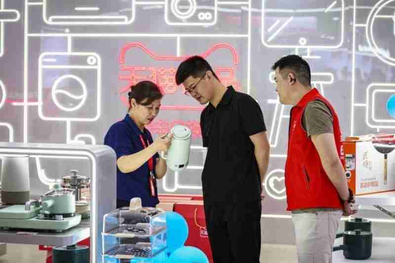 天猫优品赞助连云港队持续上演“散装阿里”赞助散装苏超