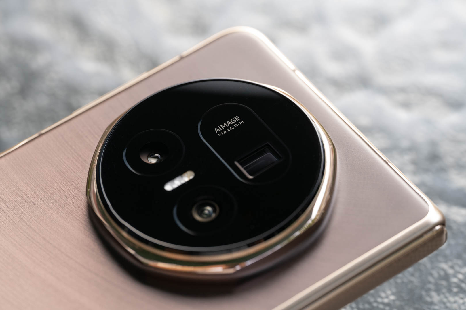 荣耀Magic V5深度影像体验：长焦很惊喜，这团队尽力了