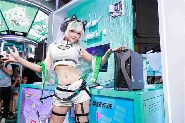 硬核狂欢!ROG高性能台式机燃爆BW2025,助力玩家享受极致电竞体验