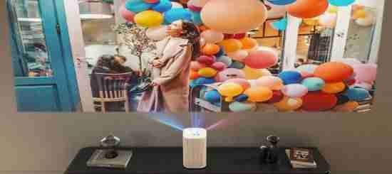 首款触控式投影震撼来袭：三星Premiere 5让指尖轻触开启智慧生活新次元