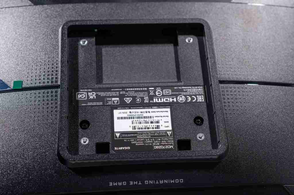  技嘉 MO27Q28G 显示器评测：第四代 OLED 电竞旗舰，高画质高刷新体验 