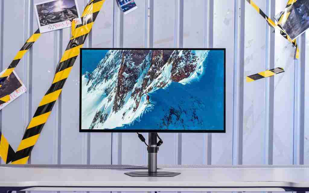  技嘉 MO27Q28G 显示器评测：第四代 OLED 电竞旗舰，高画质高刷新体验 