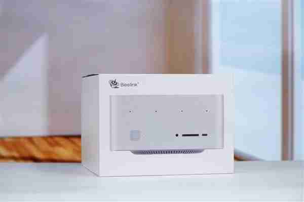 搭载AMD锐龙AI Max+ 395！零刻GTR9 Pro迷你AI工作站图赏