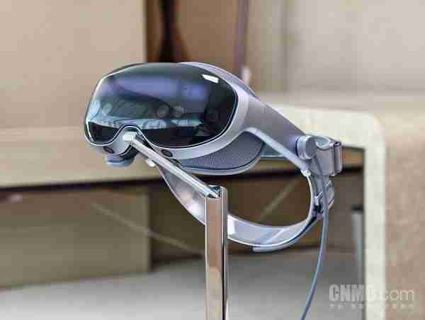 vivo Vision 探索版：398 克超轻机身 一次谨慎而勇敢的“视界”初探 