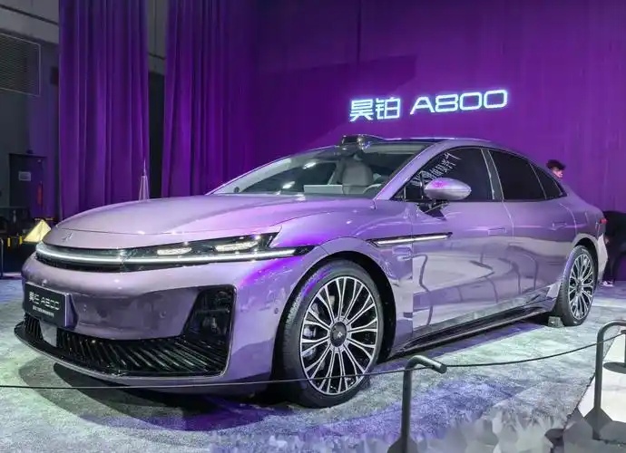 广汽昊铂 A800 将于2025广州车展公布内饰