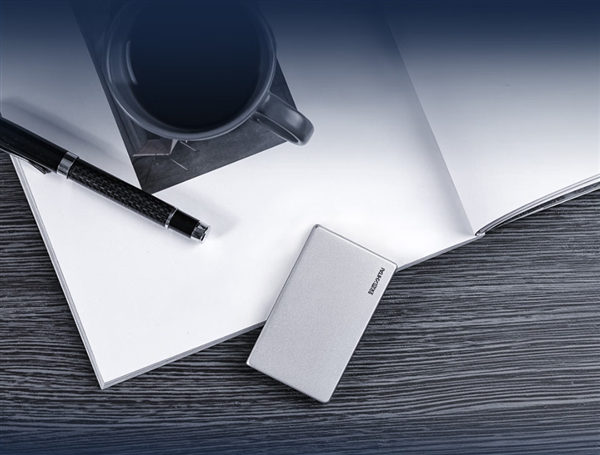 2649元!长江存储致态灵·先锋版移动SSD喜迎4TB