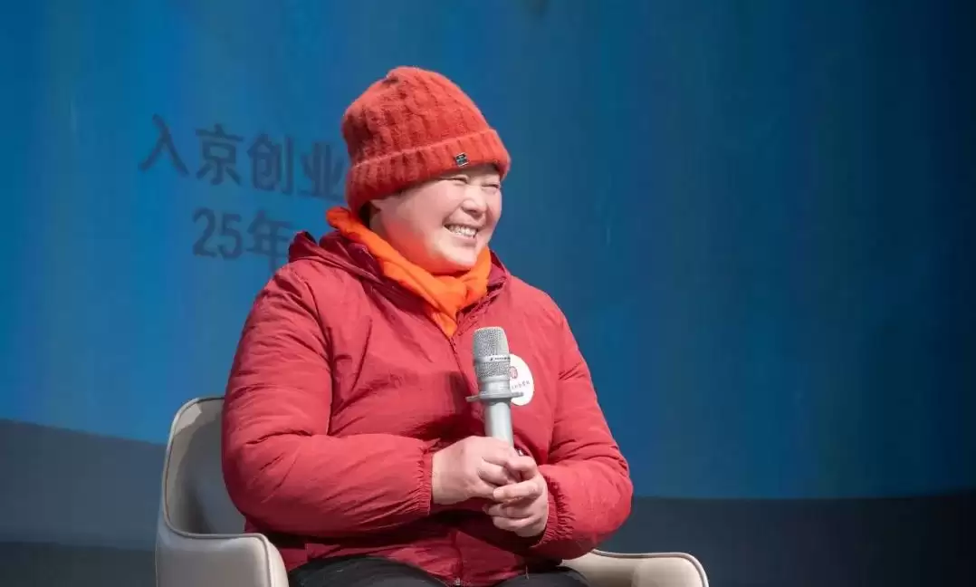 热搜第一！「鹅腿阿姨」彻底塌房，千万北京高校学子被骗