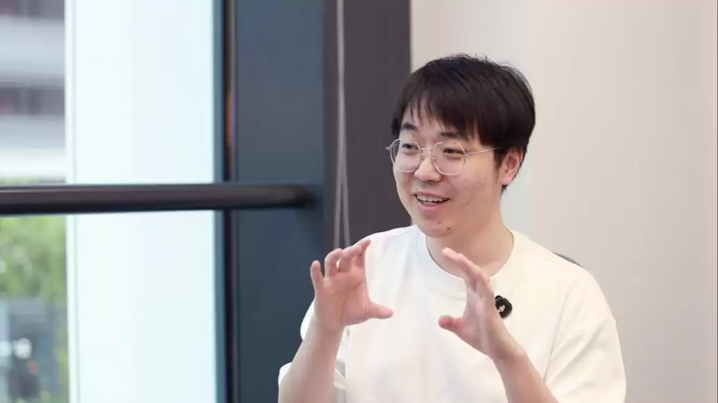 播客｜对话模思智能程沁源：当AI从数字世界进入物理世界，交互技术将被重新定义